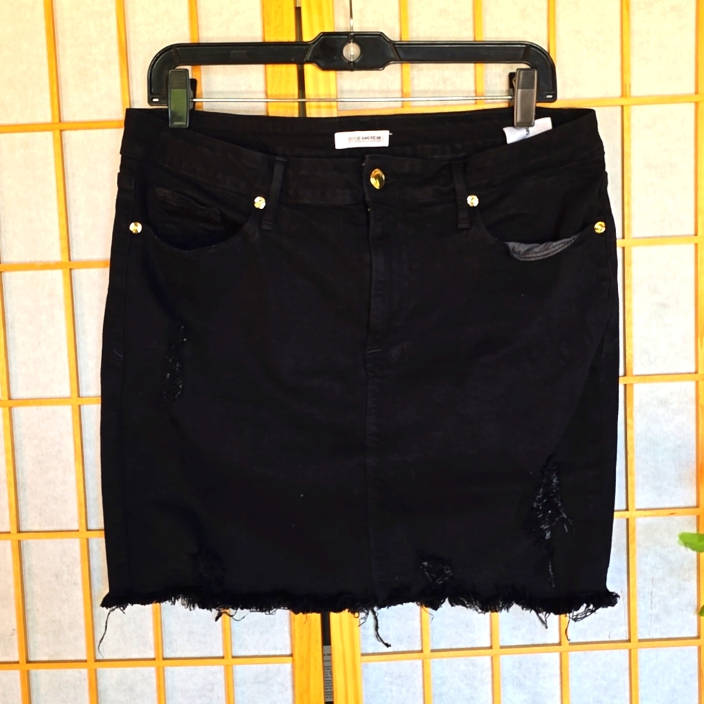 Good american black skirt. SZ 14/32